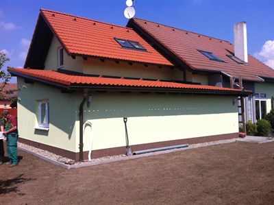 Rodinný dům Čakovičky, přístavba domu s vnitřním bazénem